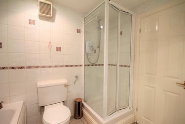 2 bed flat, Dene Court, Heaton, Newcastle, NE77BZ - Image 7
